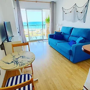 Cozy Beach-front With Amazing Sea View Apartamento